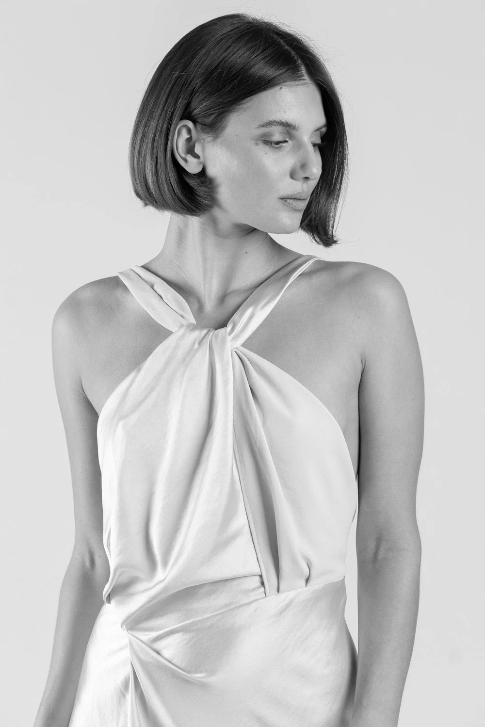 AUDREY DRESS IN WHITE ON WHITE - Image 4