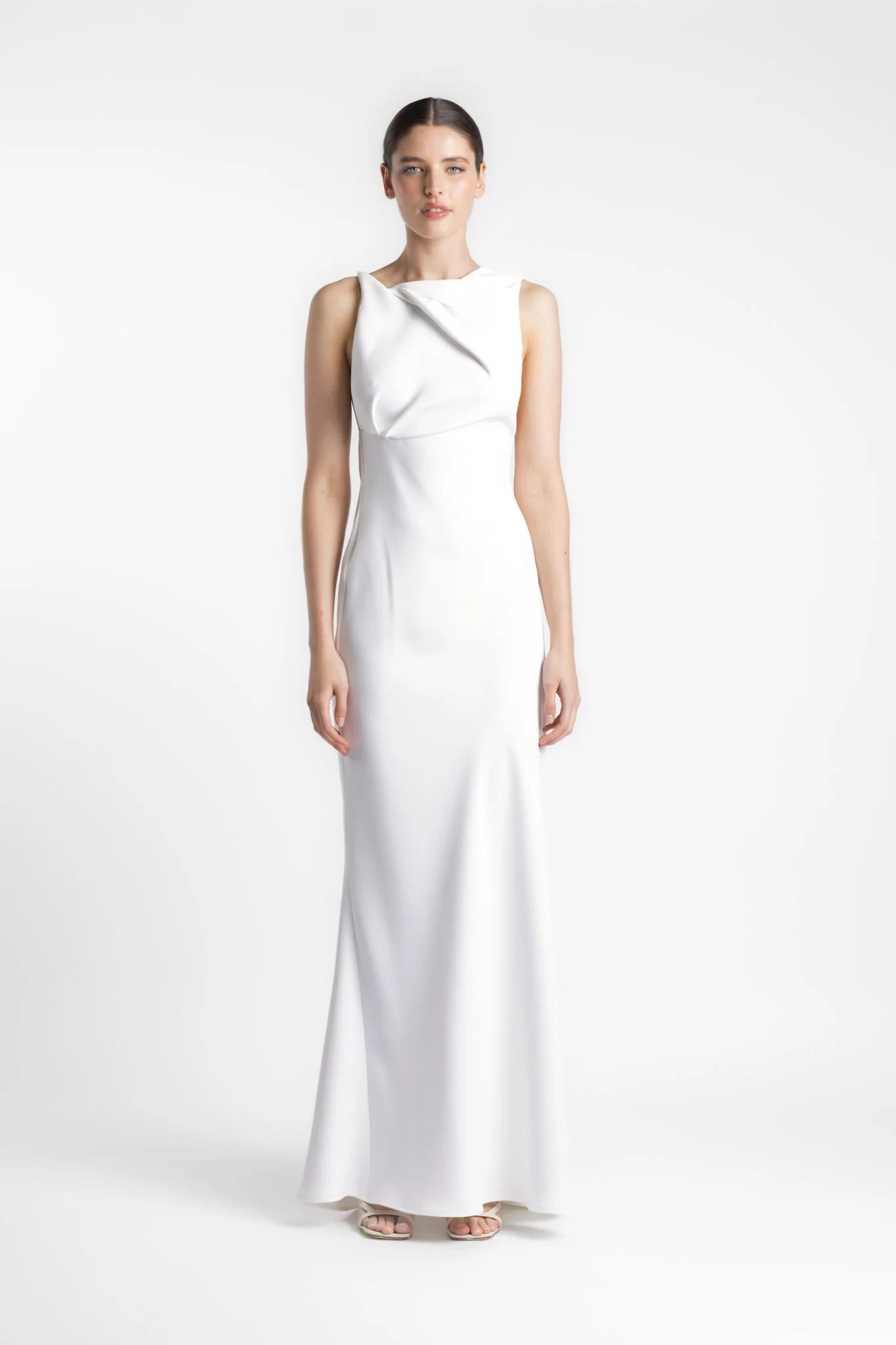 DAKOTA GOWN IN IVORY CREPE - Image 12