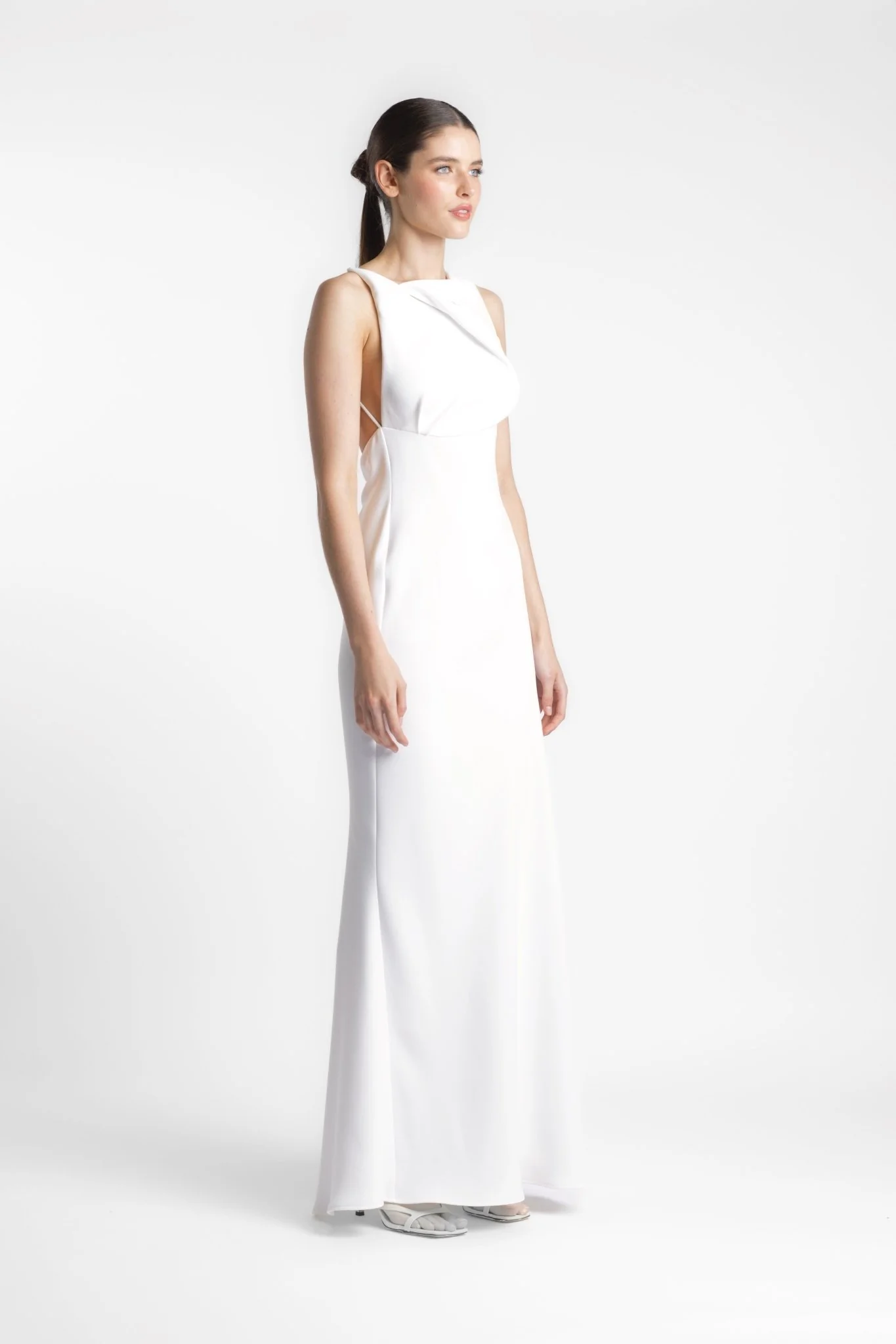 DAKOTA GOWN IN IVORY CREPE - Image 15