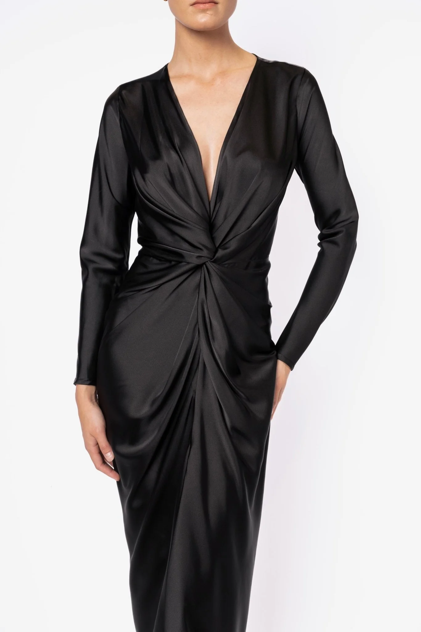 GAEA GOWN IN NEW BLACK - Image 6