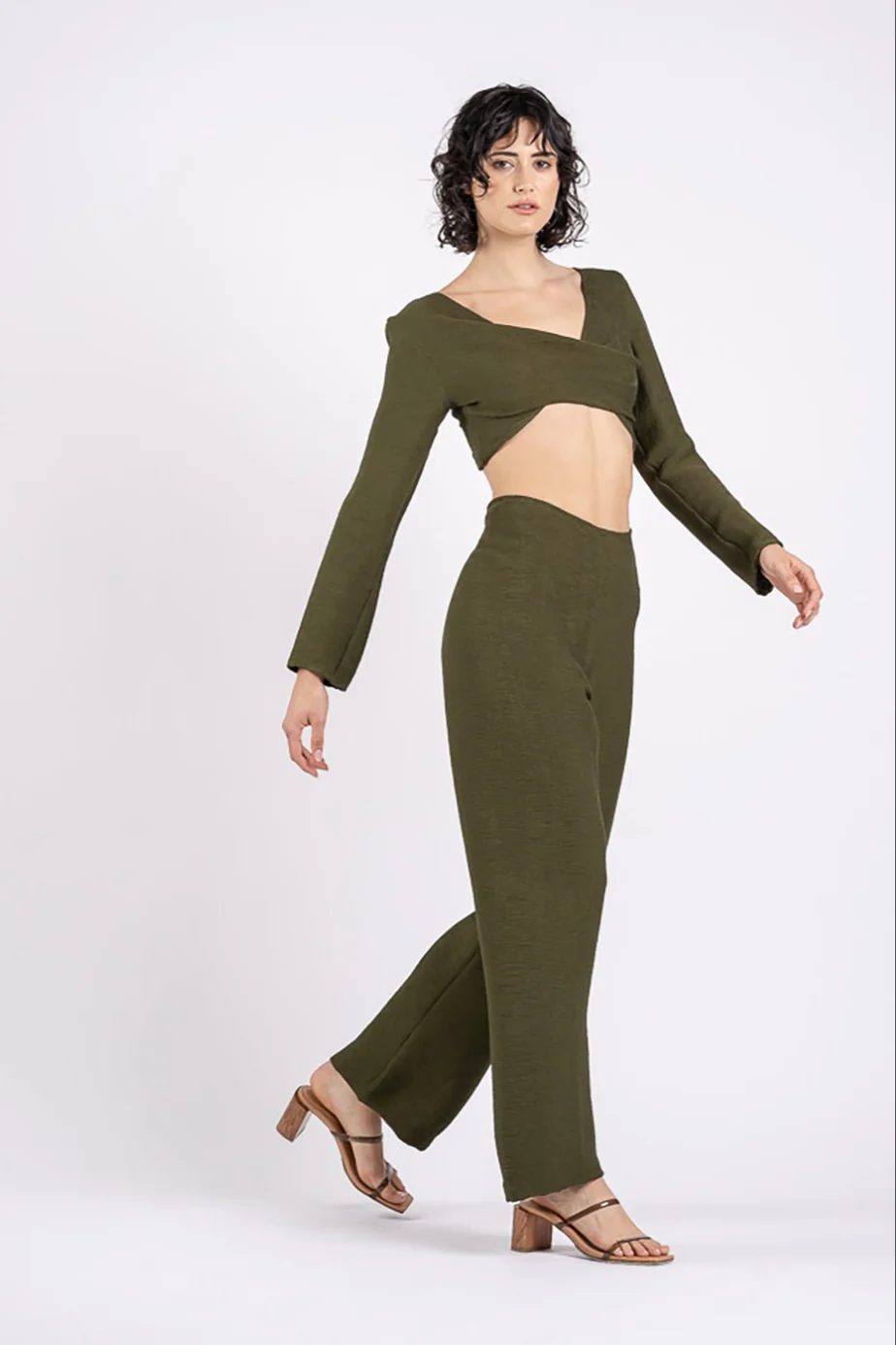 GIGI CROP IN OLIVE LINE - Image 4