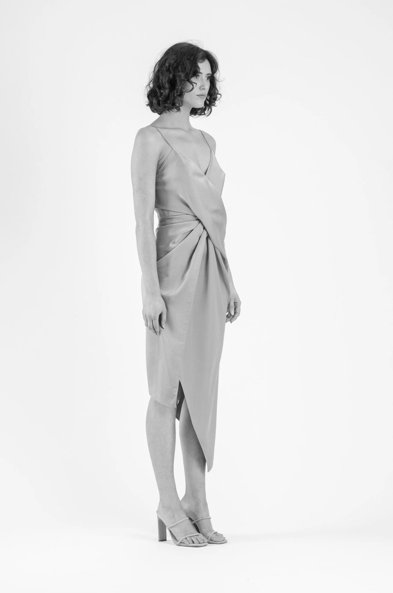 LE LUXE MIDI IN SLEEK BLUSH - Image 3