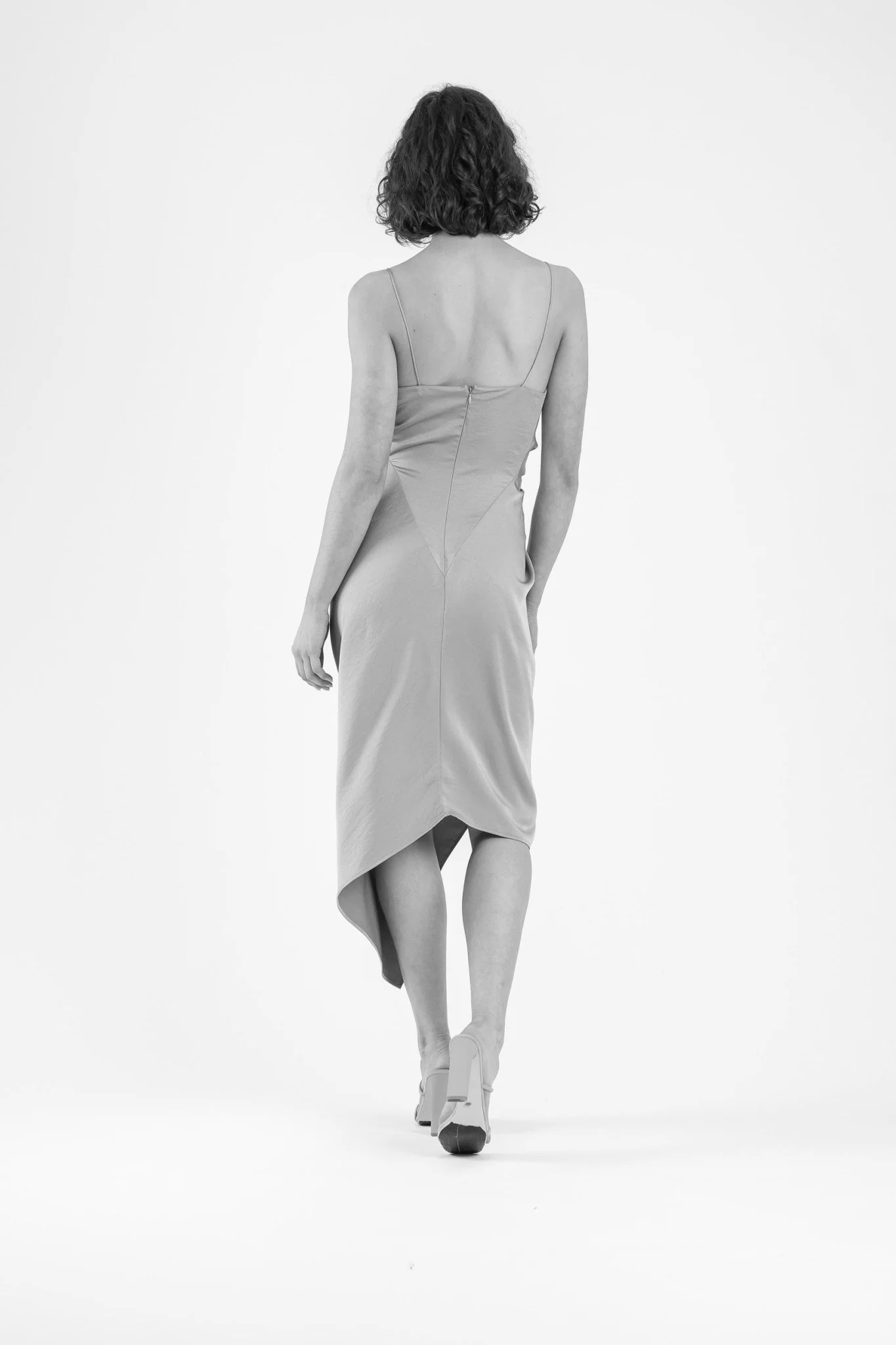 LE LUXE MIDI IN SLEEK BLUSH - Image 4