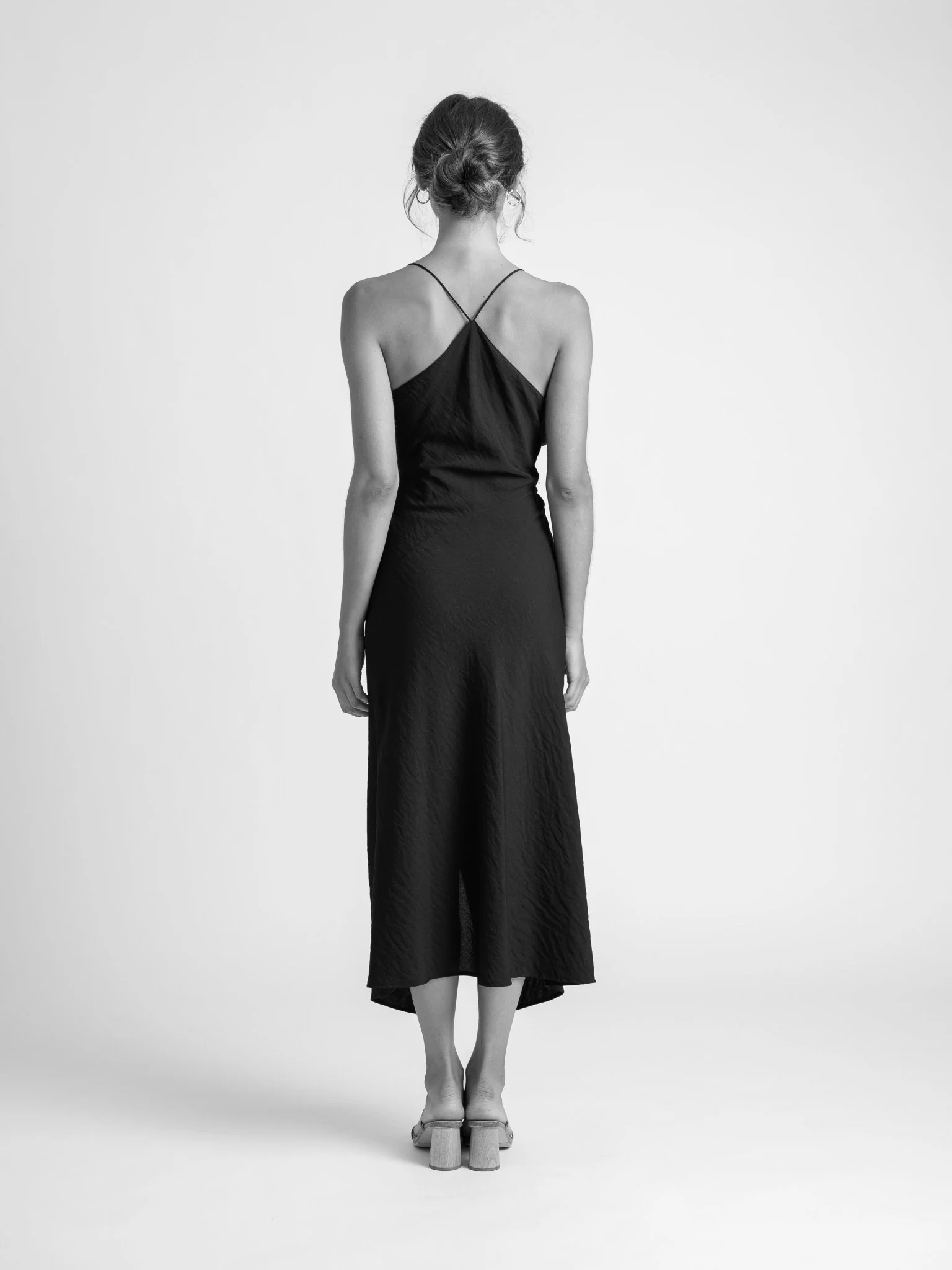 MUSE DRESS IN RUNWAY WHITE MATTE - Image 5