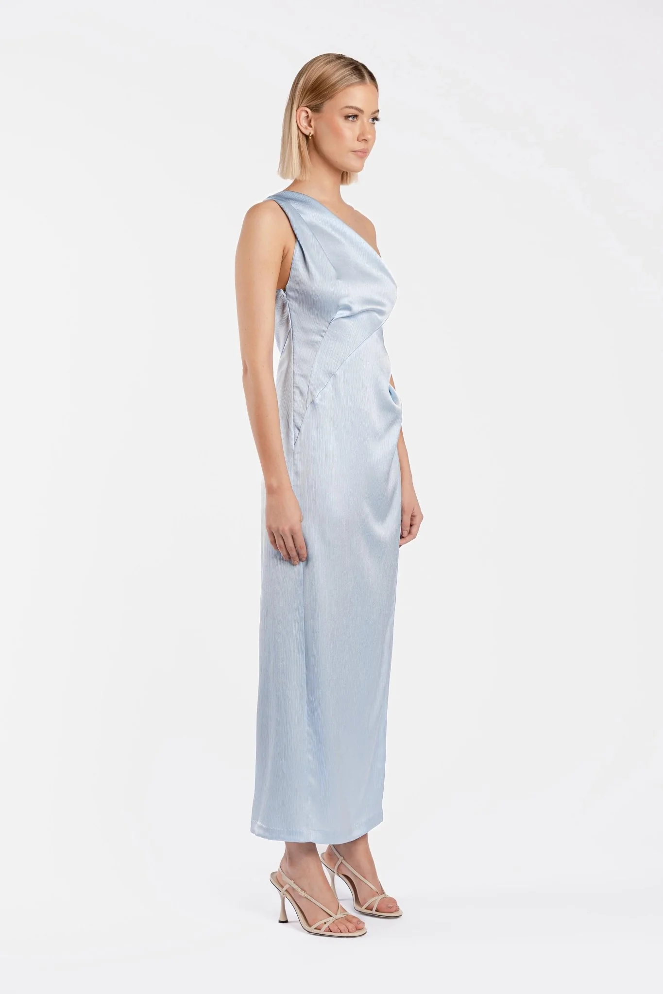 PLISSADO DRESS IN PRINCESS BLUE - Image 4
