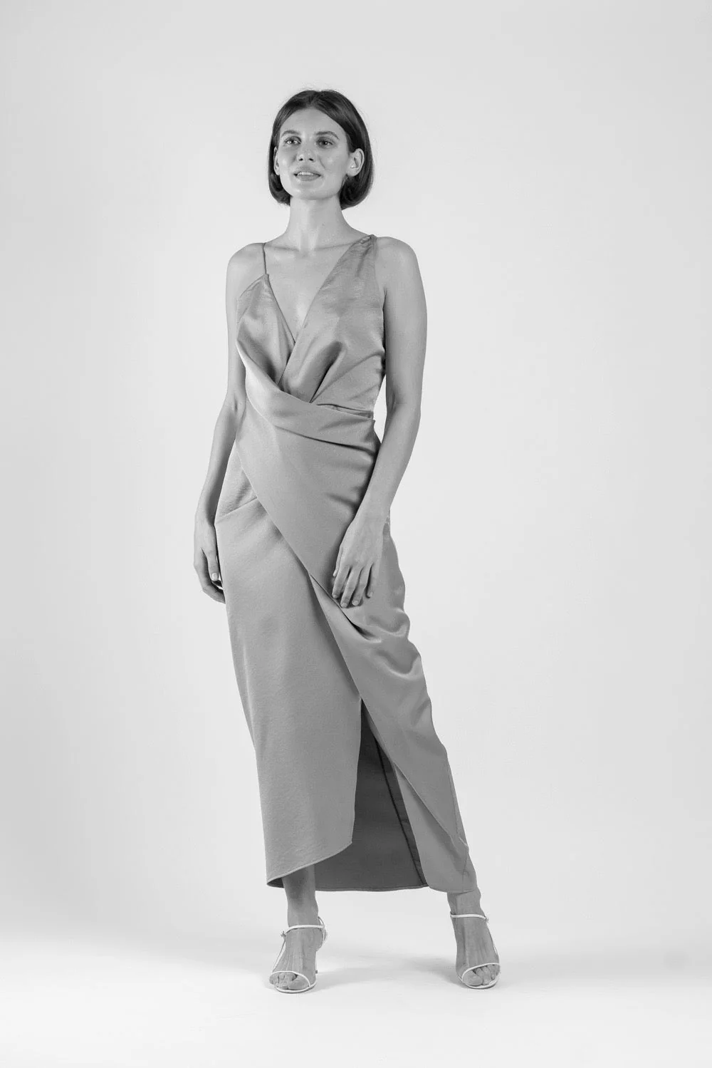 THE STATUS DRESS IN RUNWAY WHITE MATTE - Image 3