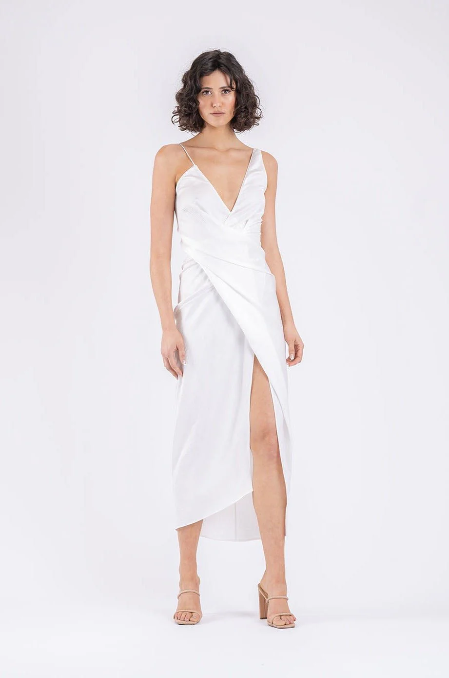 THE STATUS DRESS IN WHITE ON WHITE - Image 2