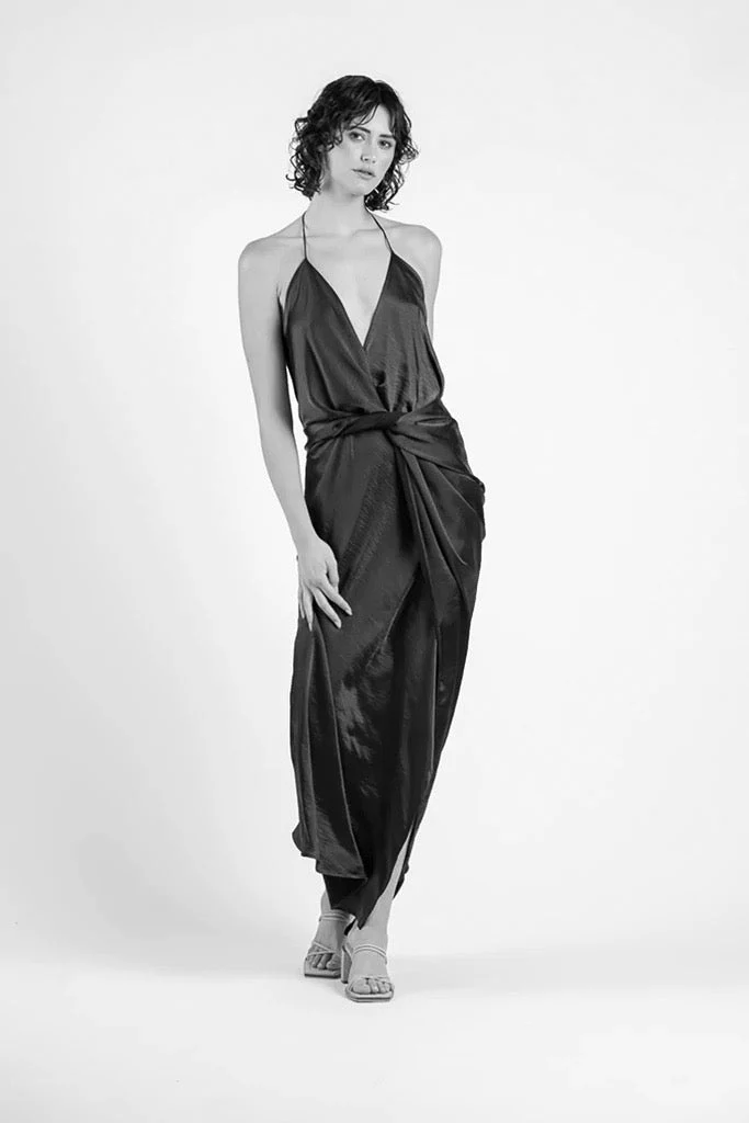 THE SURREAL DRESS IN MOTHER OF PEARL - Image 15