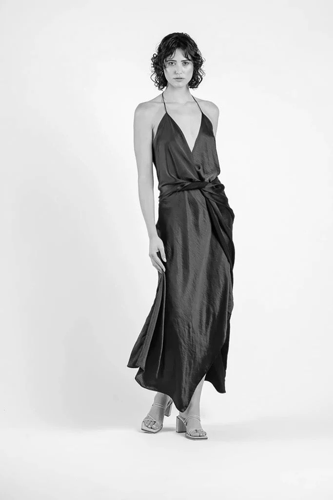 THE SURREAL DRESS IN MOTHER OF PEARL - Image 17