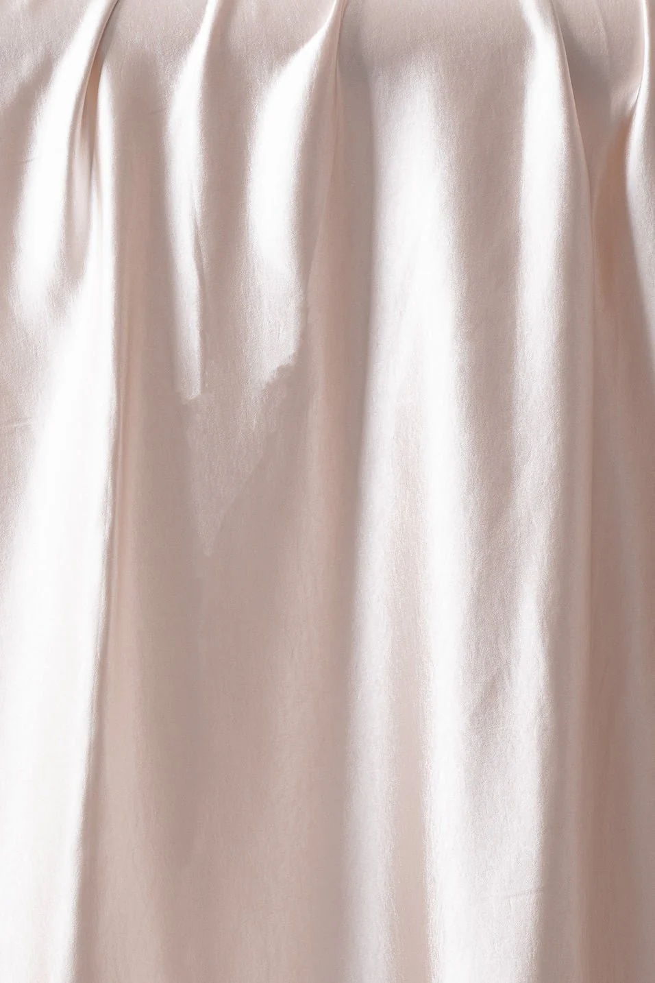 THE SURREAL DRESS IN MOTHER OF PEARL - Image 18