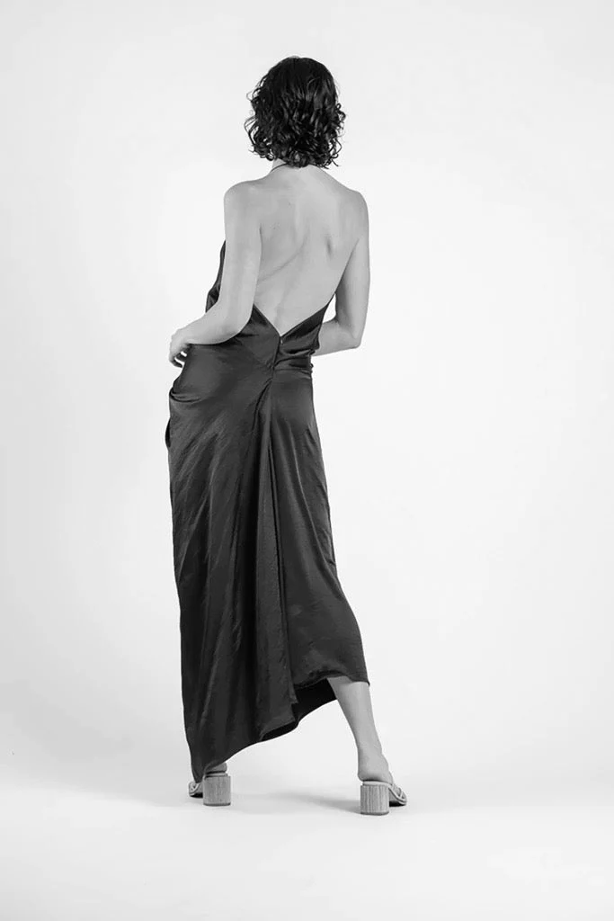 THE SURREAL DRESS IN MOTHER OF PEARL - Image 3