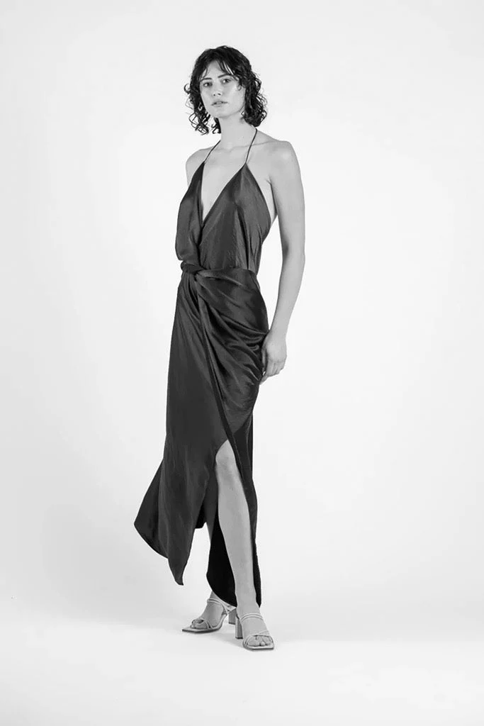 THE SURREAL DRESS IN MOTHER OF PEARL - Image 9