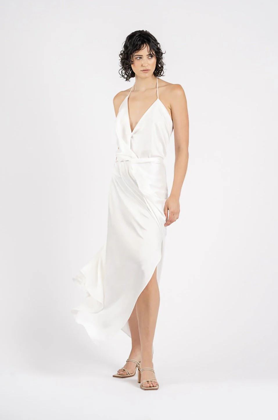 THE SURREAL DRESS IN WHITE ON WHITE - Image 5
