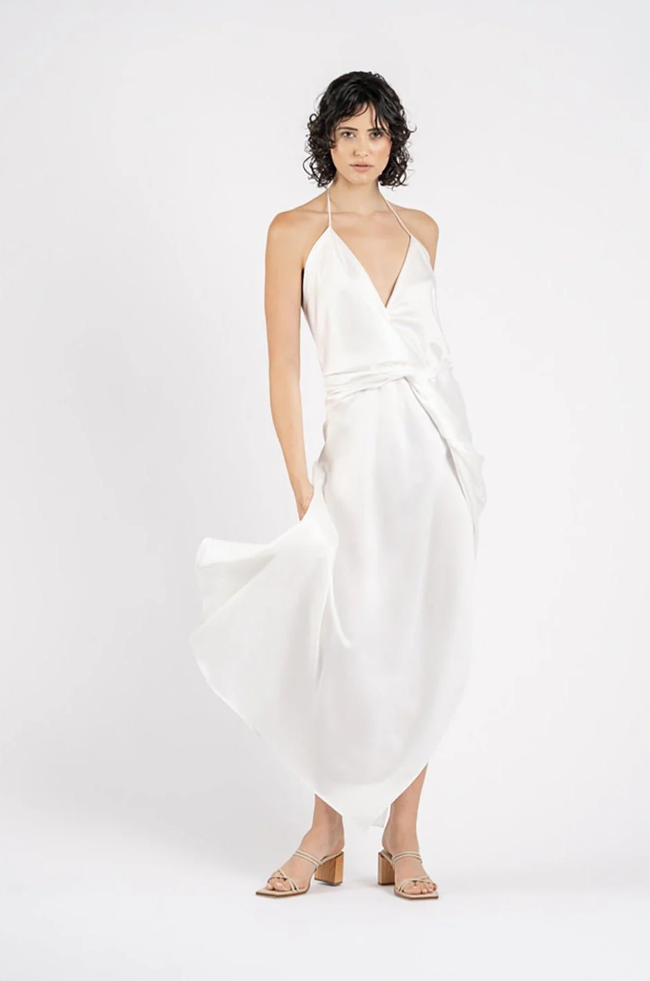 THE SURREAL DRESS IN WHITE ON WHITE - Image 6