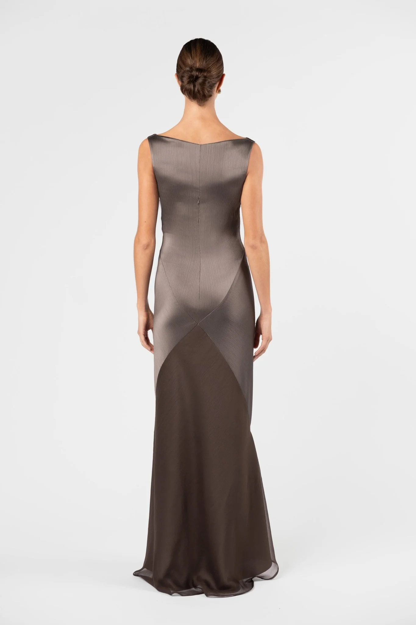 VICTORIA GOWN - TRUFFLE - Image 5